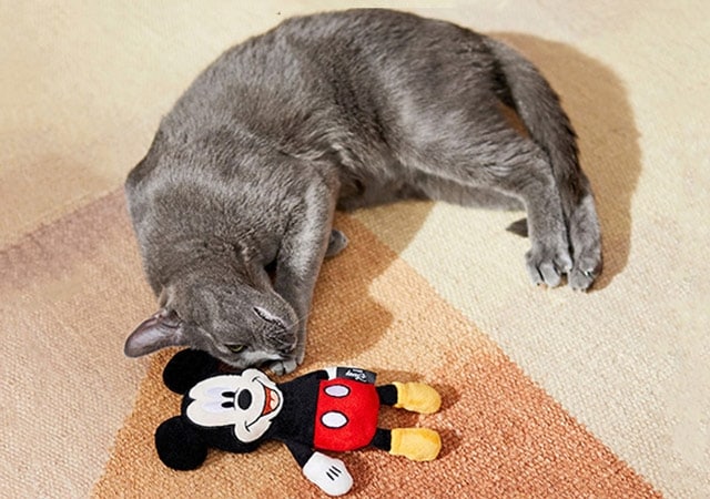 DISNEY Mickey Silicone Dog & Cat Treat Yummy Mat, Black 